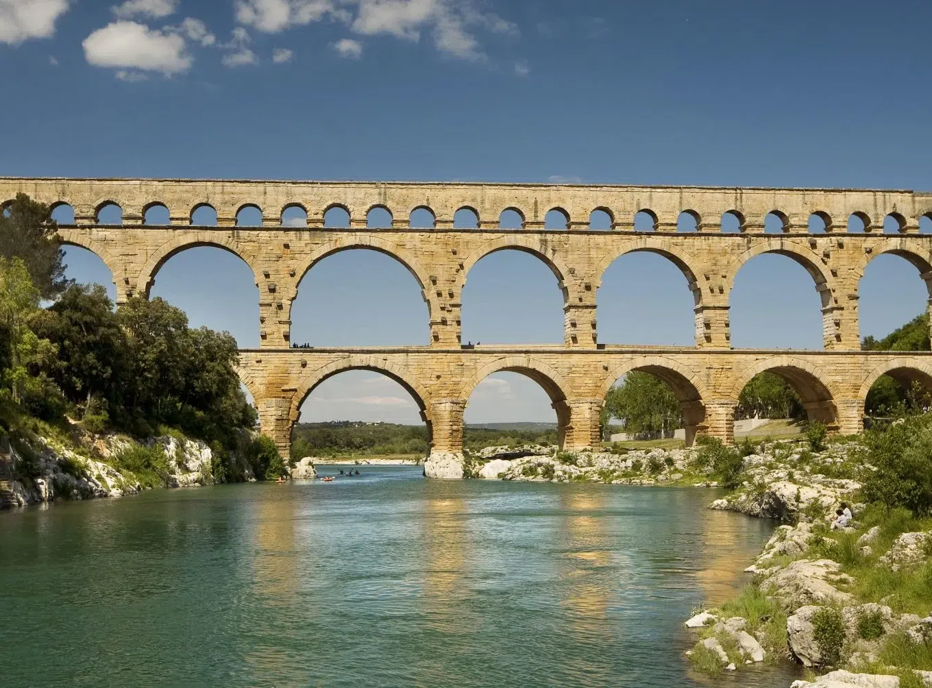 Pont_du_Gard._Credit_photo_O.Maynard_Office_de_Tourisme_de_Nimes scaled 1